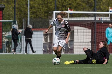 Bild 45 - B-Juniorinnen St.Pauli - C-Juniorinnen SV Steinhorst : Ergebnis: 1:2